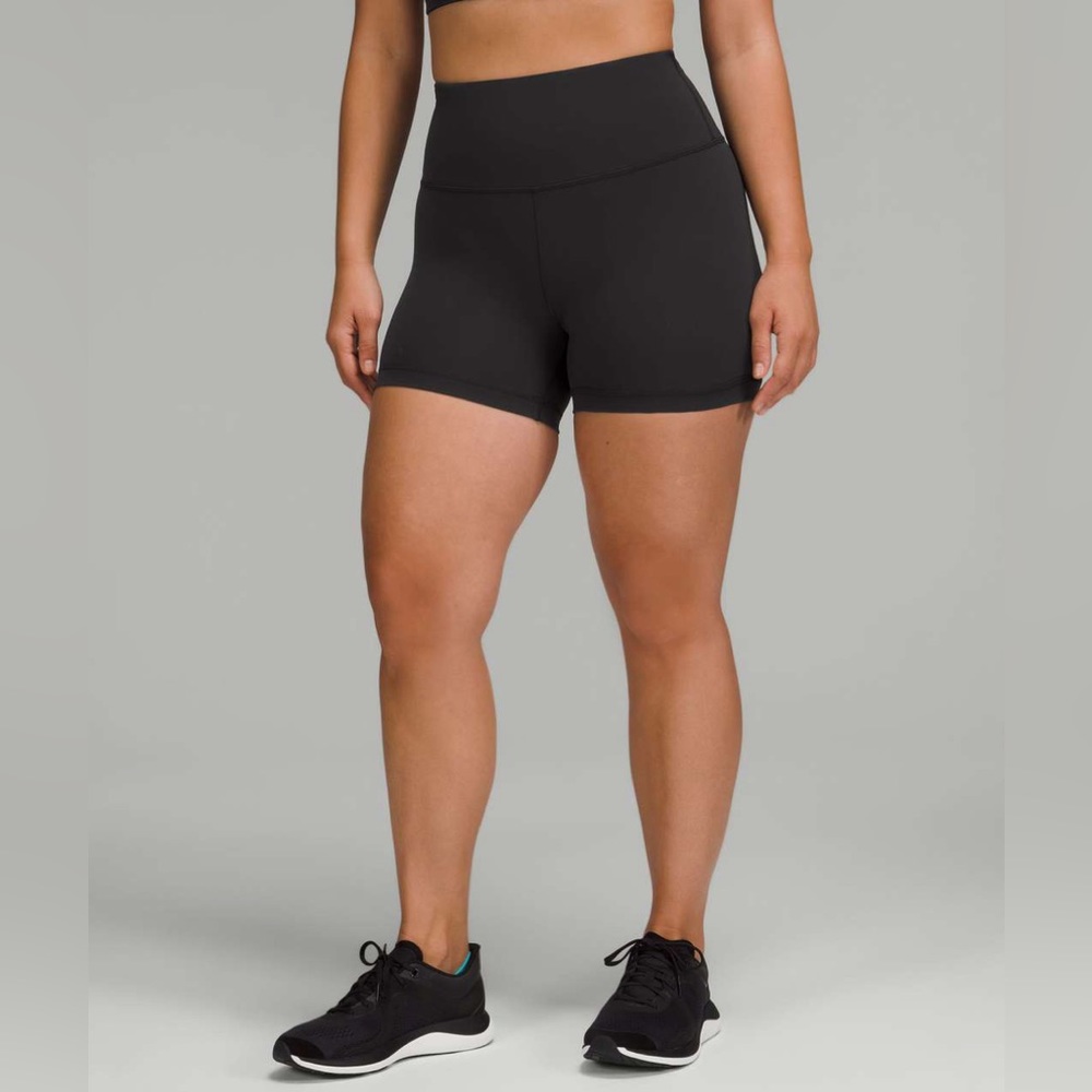 Lululemon Wunder Train Contour Fit High-Rise Short 4"
Black